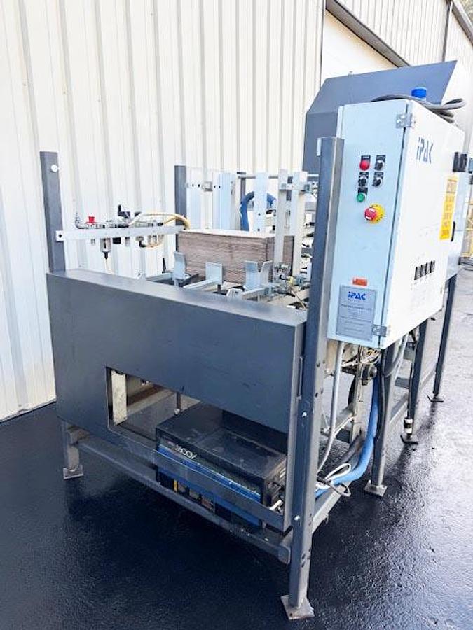Used iPak Fully Automatic Tray Former, Model TF-200Q Tray Former