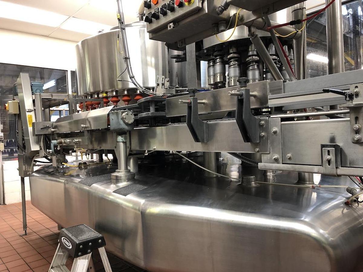 Used Federal Bottle Filler model 42/14 with IPEC Plastic Screw Capper