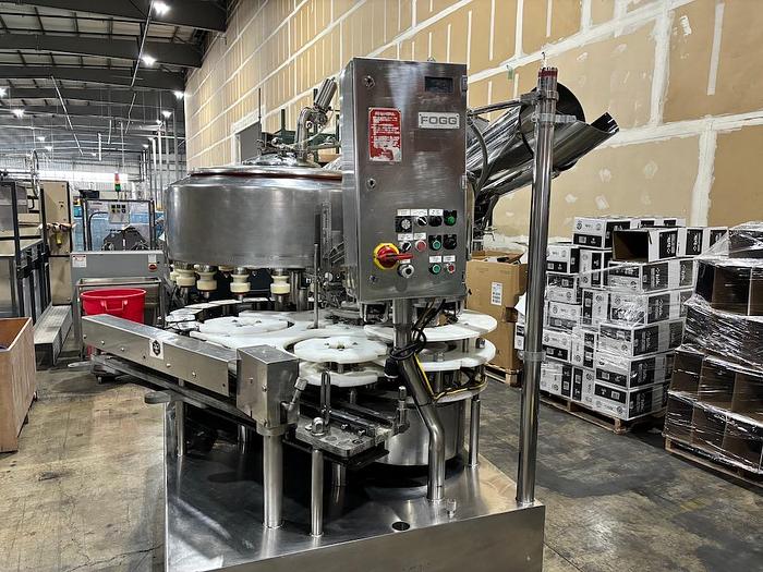 Used FOGG 18 valve Bottle Filler with 5 head Plastic Screw Capper
