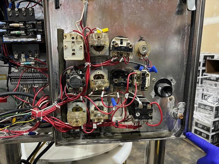 Used FOGG 18 valve Bottle Filler with 5 head Plastic Screw Capper