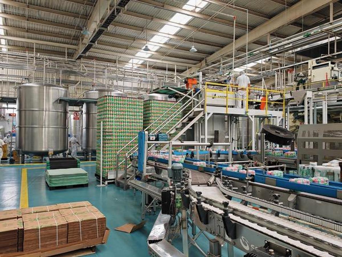 Used Complete Beverage Can Line with Sarcmi 20 Valve Can Filler / Comaco 4 Head Seamer