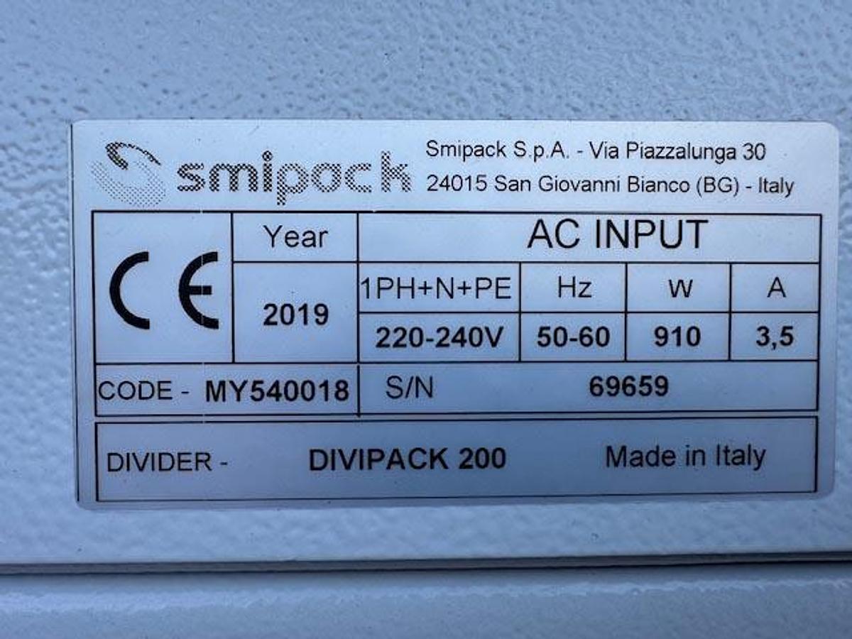Used SMIpack Automatic Overlap Shrink Wrapper + Tray Former + Laner