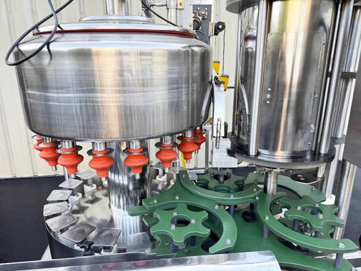 Used Filler Specialties 18/6 Mono-Block Bottle Filler-Capper