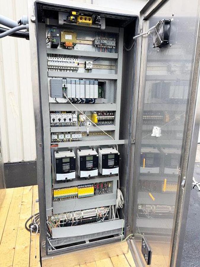 Used MBF CAPMATIC 9-Head Rotary T-Corker with Hopper Elevator Cork Feeder