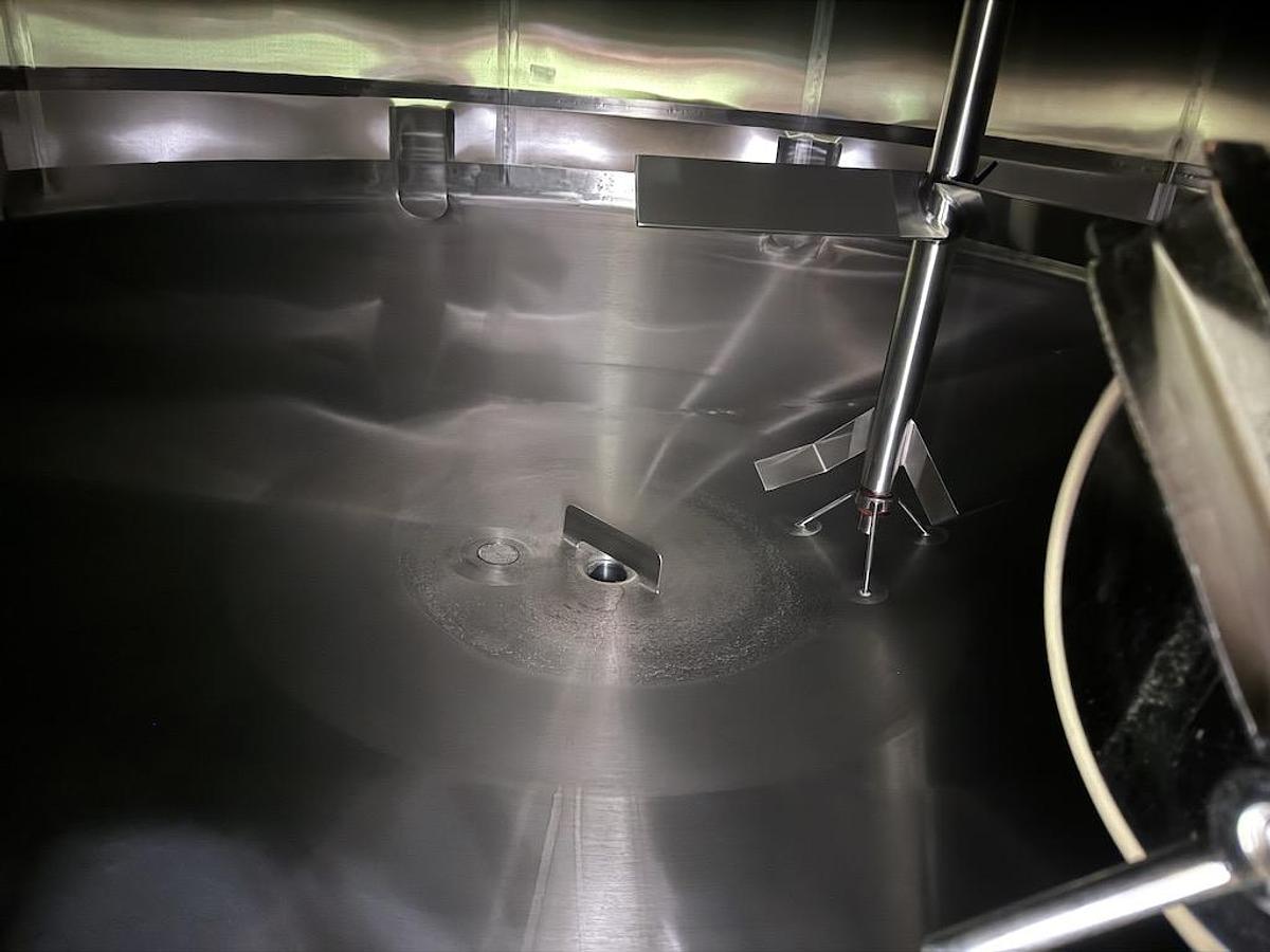 Used Feldmeier 15,000 Gallon Vertical Mix Tanks, 316L Stainless Steel