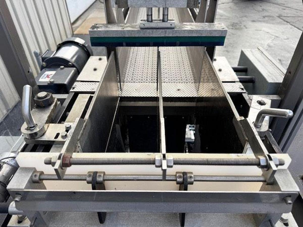 Used Combi Packaging Systems Automatic Drop Style Case Packer with Lane Divider