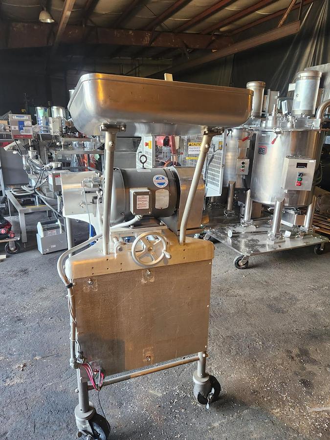 Used Fitzpatrick FitzMill Hammer Mill