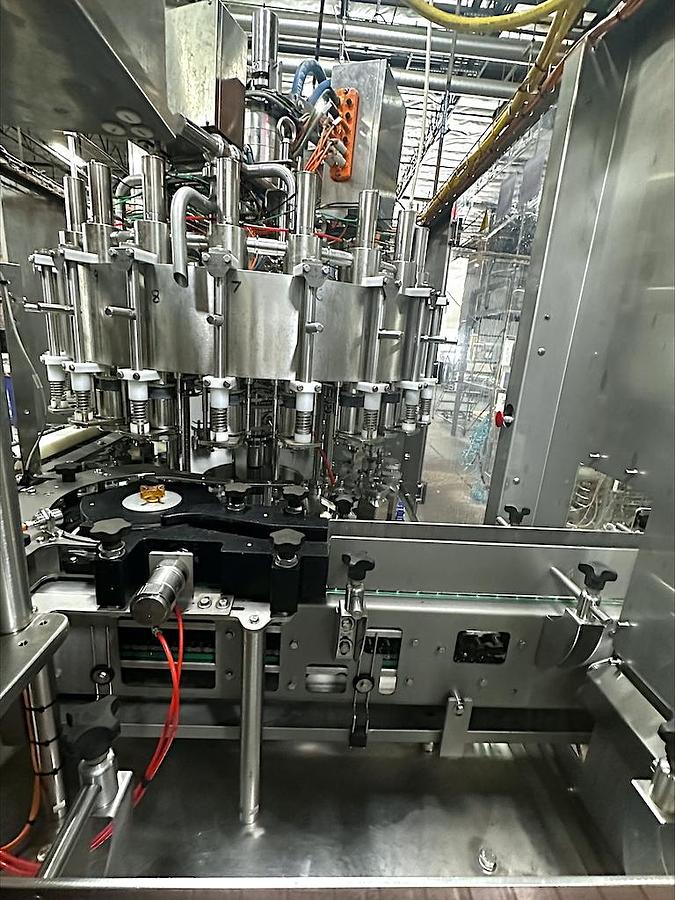 Used CFT 20 valve Can Filler / 4 Head Can Seamer, Model 2000/4L, year 2021