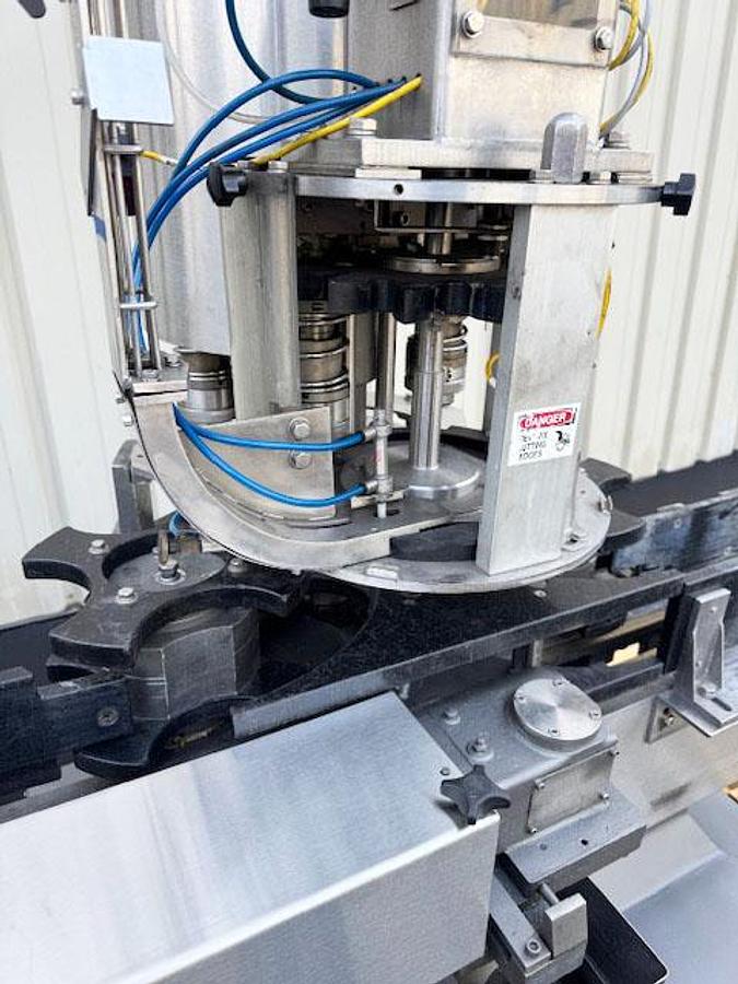 Used Alcoa 4-Head Freestanding Plastic Screw Capper