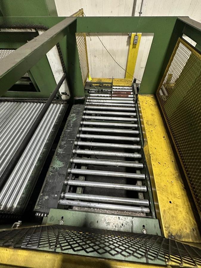 Used Columbia Case Palletizer, Low Level Model FL150