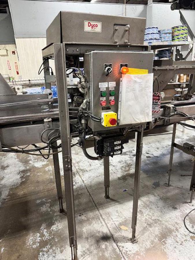 Used Hartness Model 2800 Automatic Servo Case Packer with Laner