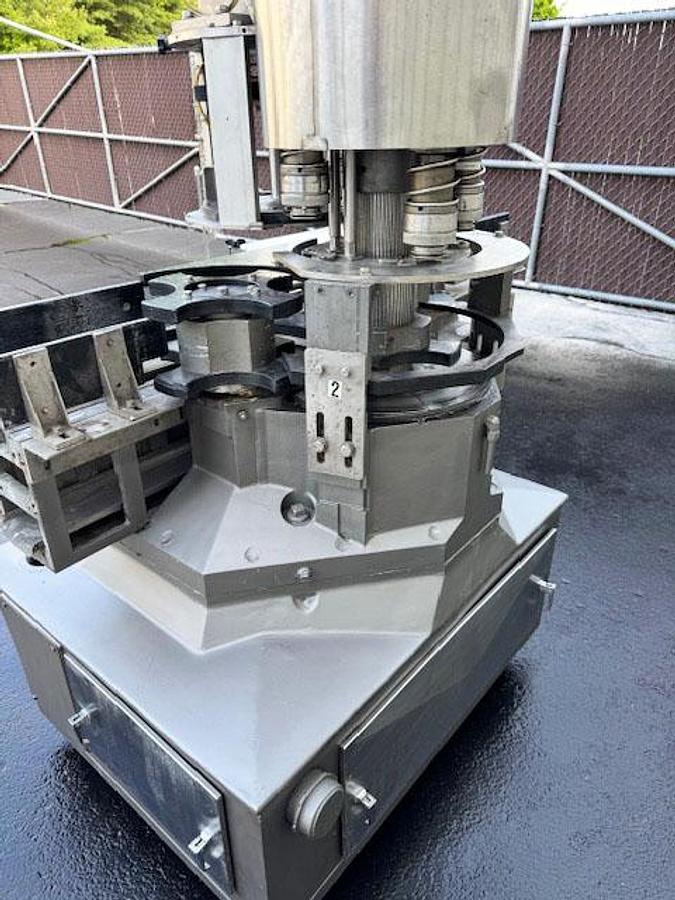 Used Alcoa 4-Head Freestanding Plastic Screw Capper