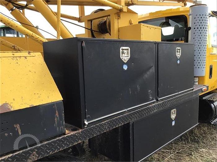 Used 2005 Smeal 10T Pump Hoist Rig