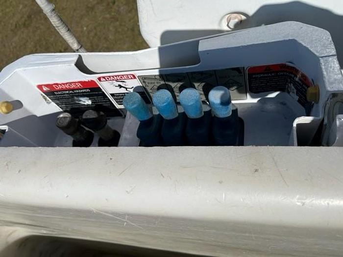 Used Altec TA50-MH 55ft Bucket Boom on 2012 International 4300 Reg Cab Utility Truck - C52741