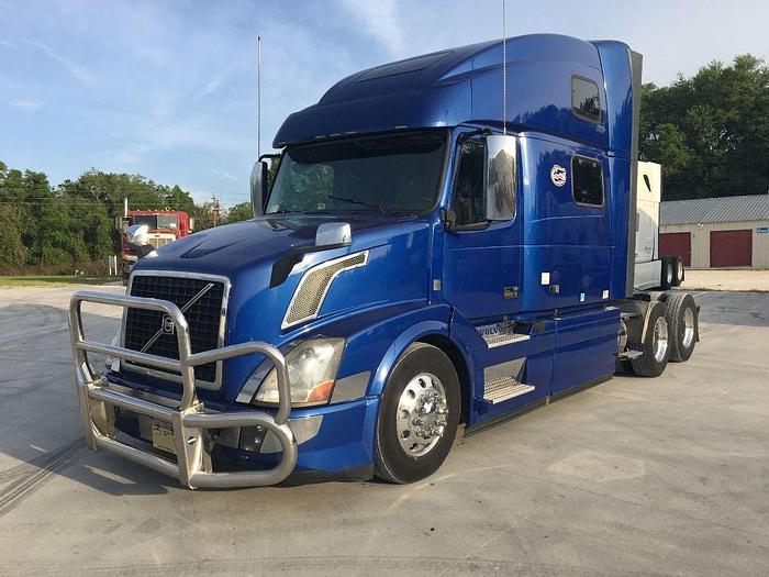 Used 2017 VOLVO VNL 780