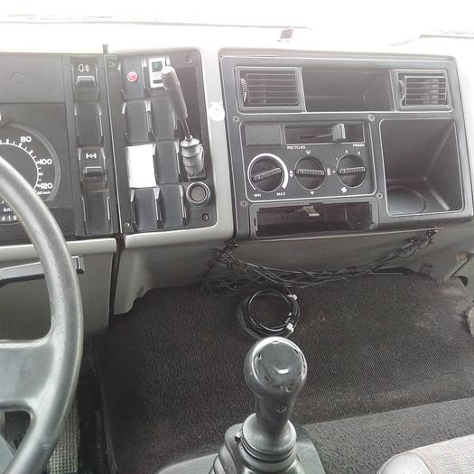 Usado 1995 VOLVO FL615 210 refrigerated