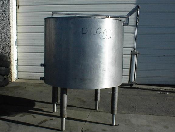 Used 6000 GALLON STORAGE TANK.  PFAUDLER