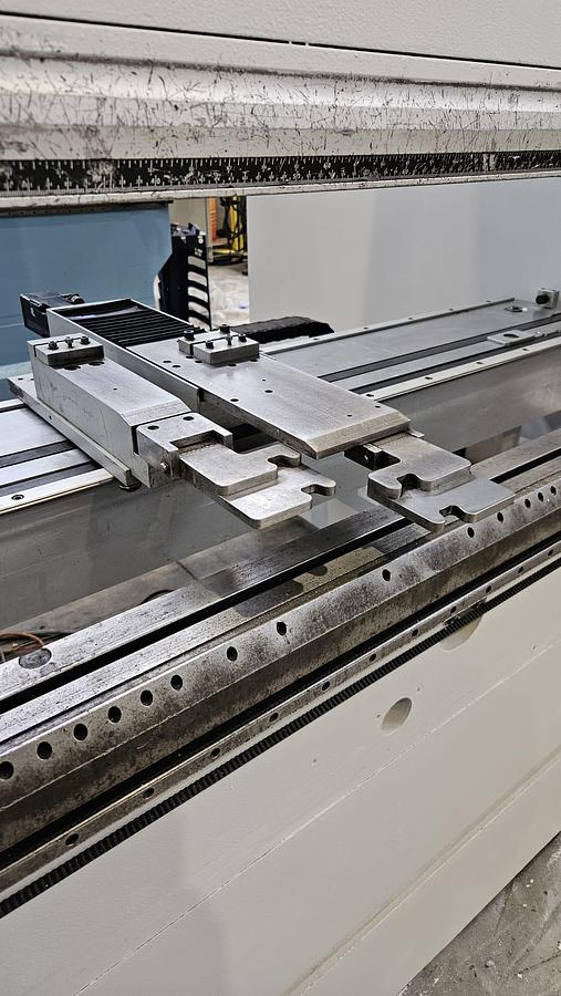 Ricondizionato PRESSA PIEGATRICE 