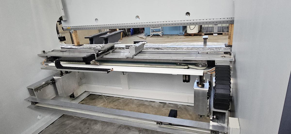 Ricondizionato 2002 LVD PPEB_EFL 320/30