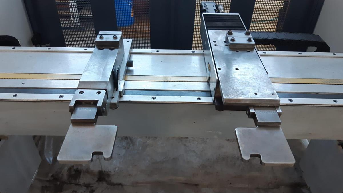 Usato Pressa Piegatrice LVD PPEB-8 80/25