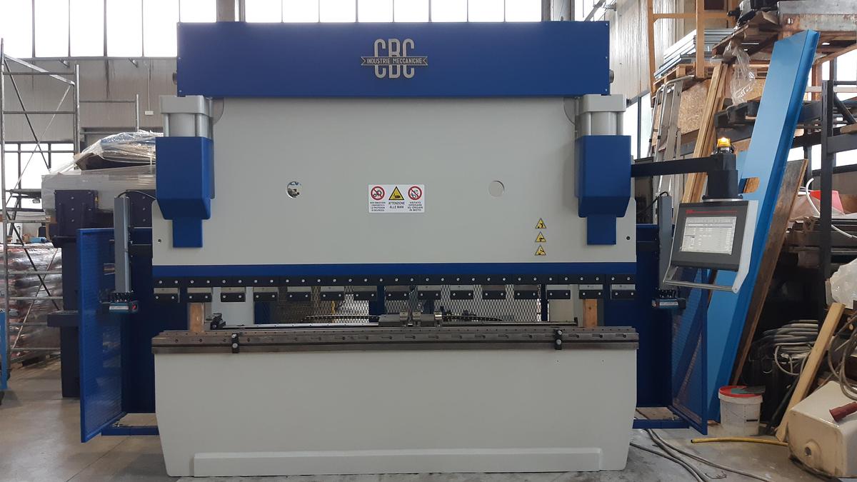 Usato Pressa piegatrice CBC HS 130/31 – 6 assi