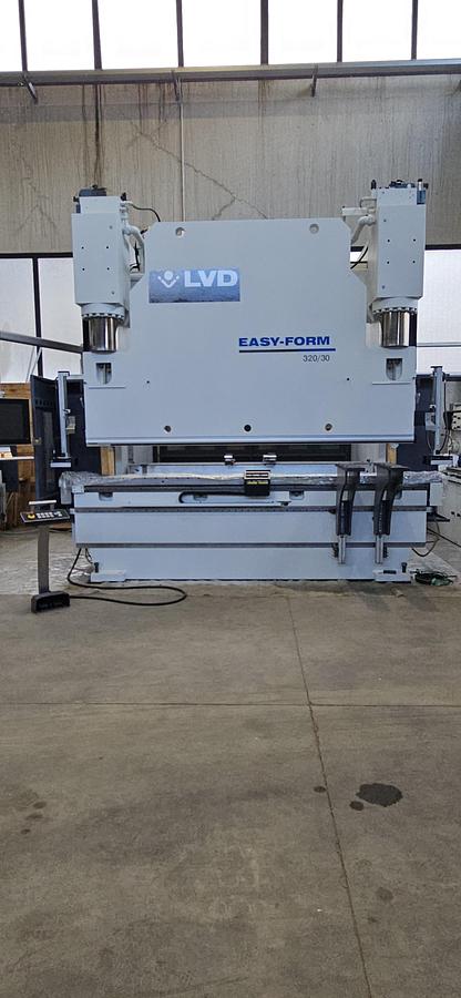 Ricondizionato 2002 LVD PPEB_EFL 320/30