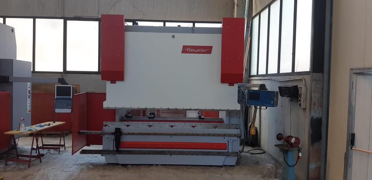 Usato Pressa Piegatrice Beyeler PR6 225×3100 7 assi