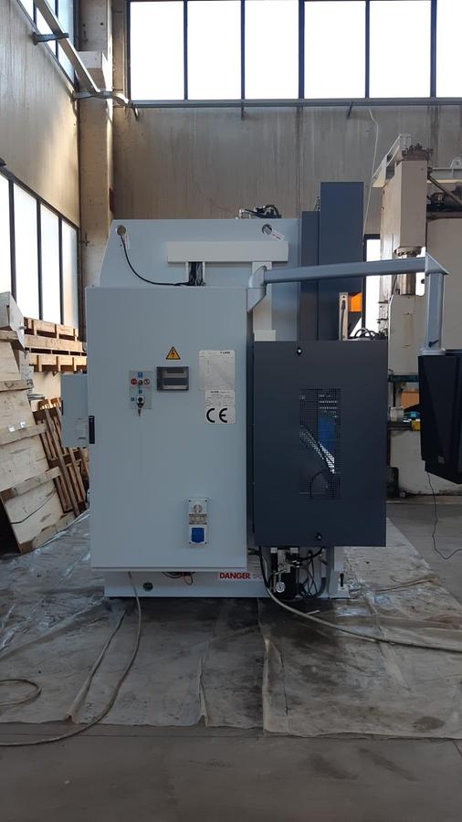 Usato Pressa Piegatrice LVD PPEB-8 80/25