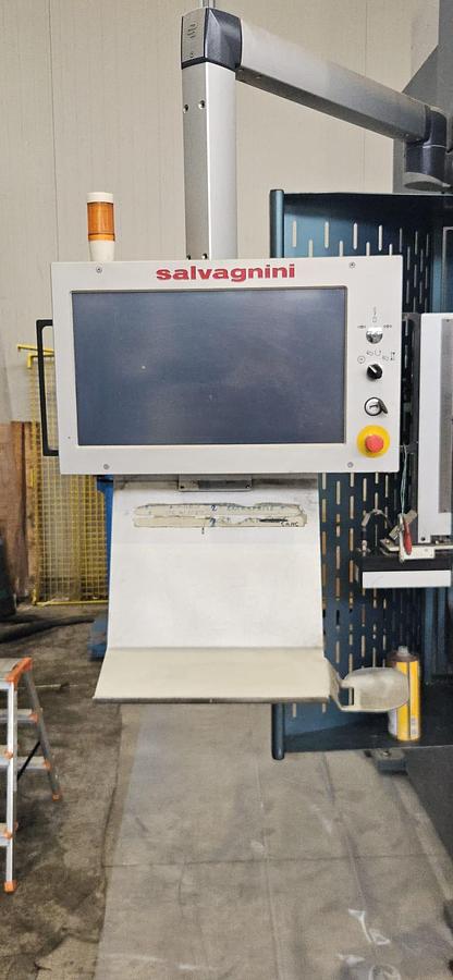 Usato PRESSA PIEGATRICE ELETTRICA SALVAGNINI