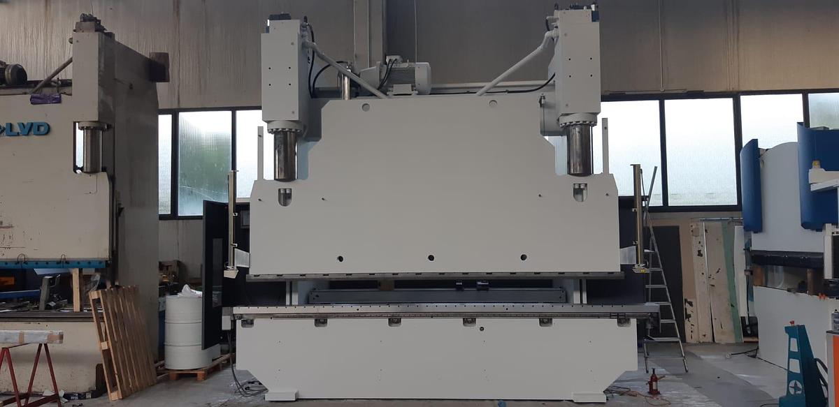 Used 2002 LVD PPEB-EFL 320/40