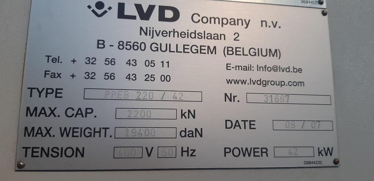 Usato Pressa Piegatrice LVD PPEB-8 220/42