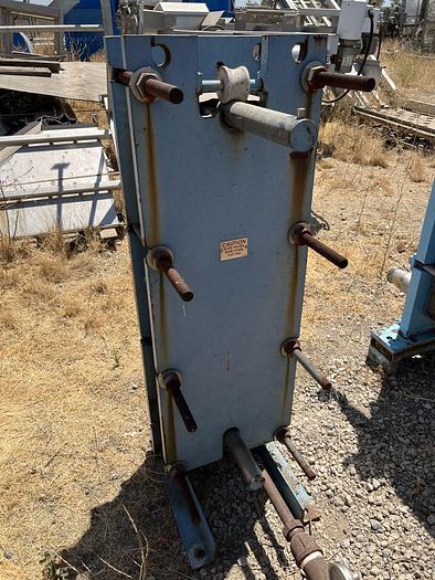 Used Heat Exchanger, Plate, 90 SF, S/st, Mueller, 100 PSI #S744720