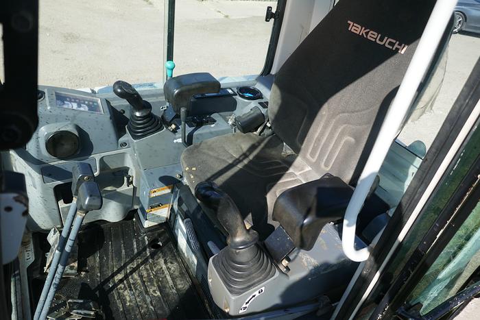 Used 2015 TAKEUCHI TB228