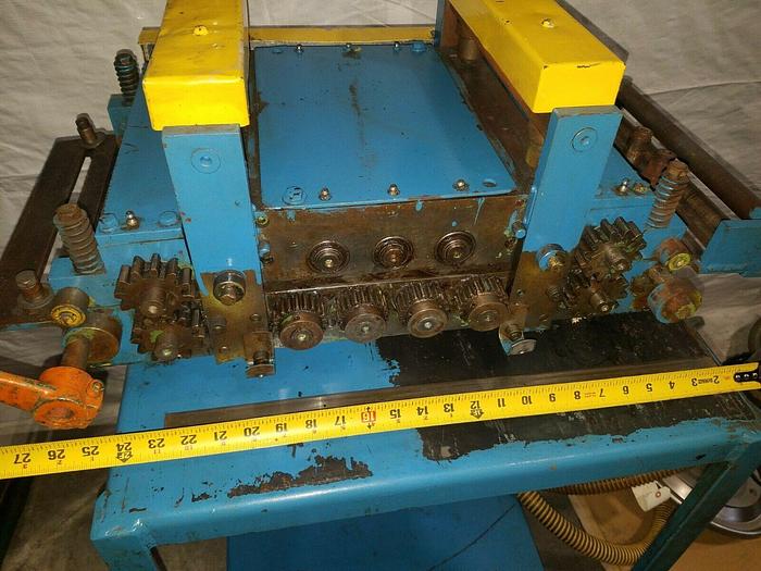 Used Standard 10" Stock Straightener Camber Leveler Roll Feed For Metal Stamping