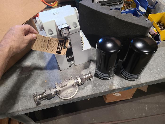 Used Leybold AR S40/65 with CFS 40-65 Chemical Filter for Leybold D 40BCS