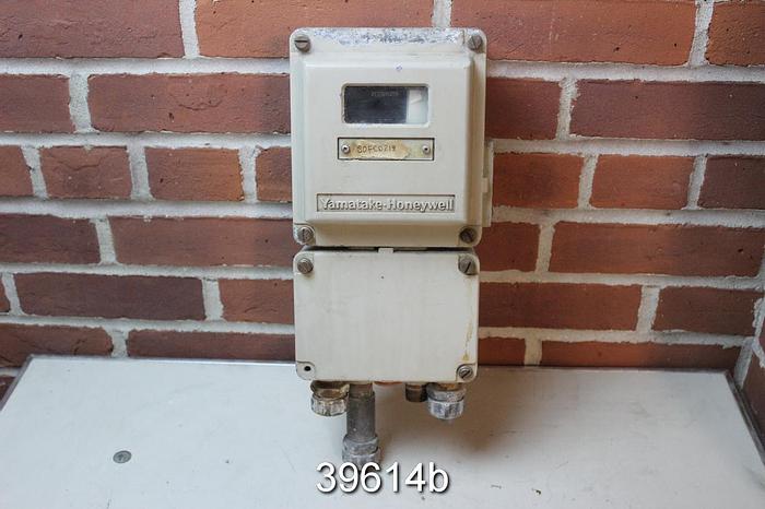 Used Yamatake-Honeywell KIX18B-E12X2TY-XSX Magnetic Flow Transmitter #39614