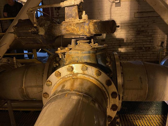 Used 16" 3-WAY DEZURIK VALVE