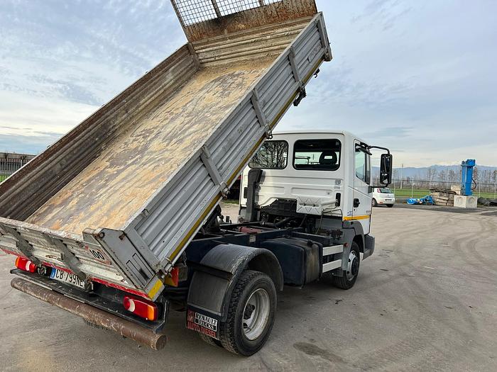 Usato nissan ATLEON 140