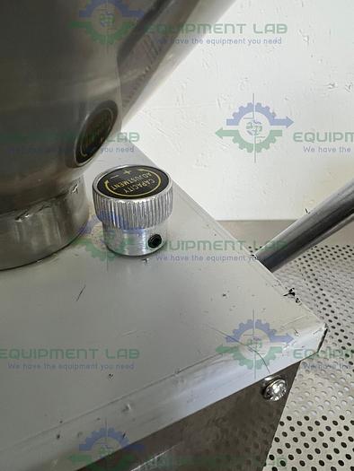 Used Stainless Steel  Liquid Filling Machine