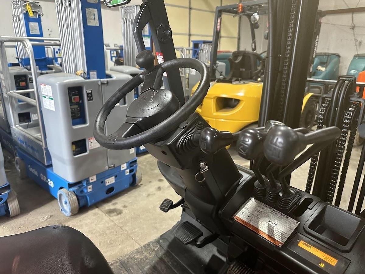 Used 2009 TOYOTA 8FGCU15