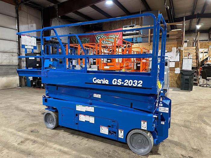 Used 2015 GENIE GS2032