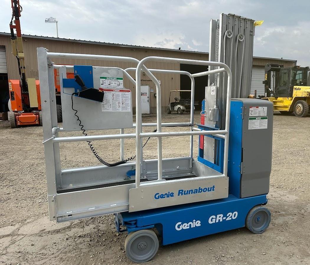 Used 2016 GENIE GR20
