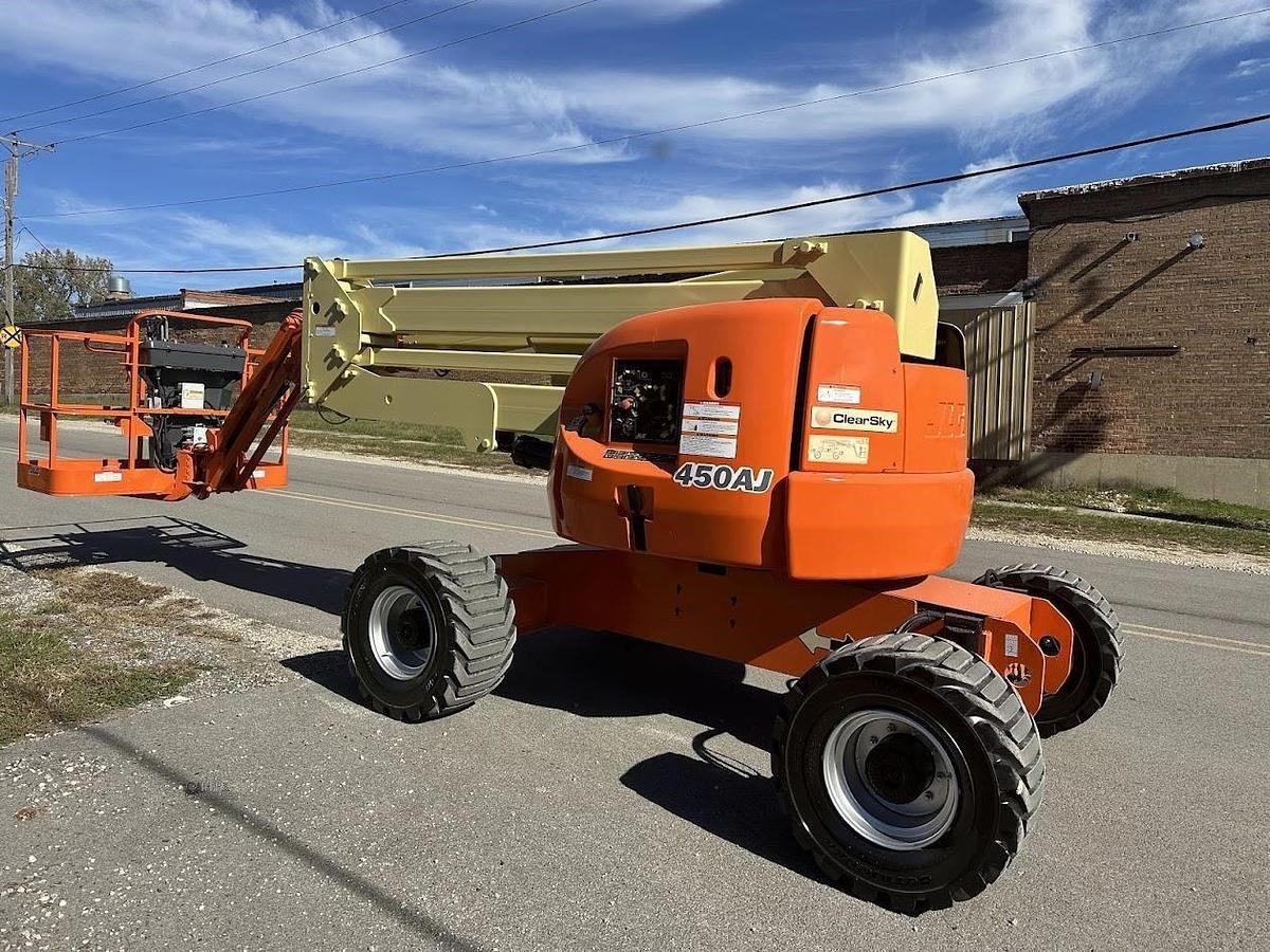 Used 2015 JLG 450AJ