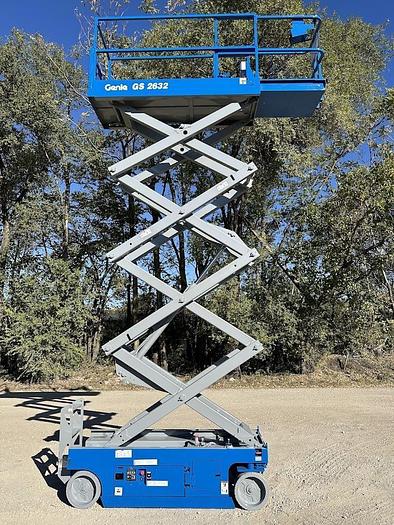 Used 2015 GENIE GS2632