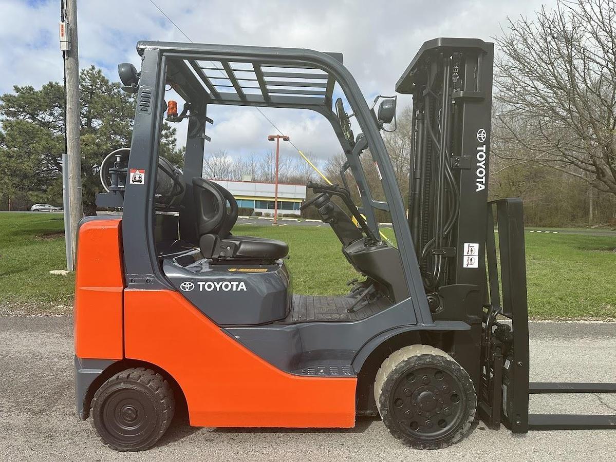 Used 2019 TOYOTA 8FGCU25