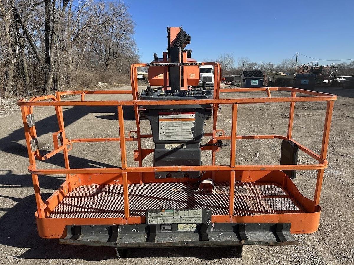 Used 2014 JLG 660SJ