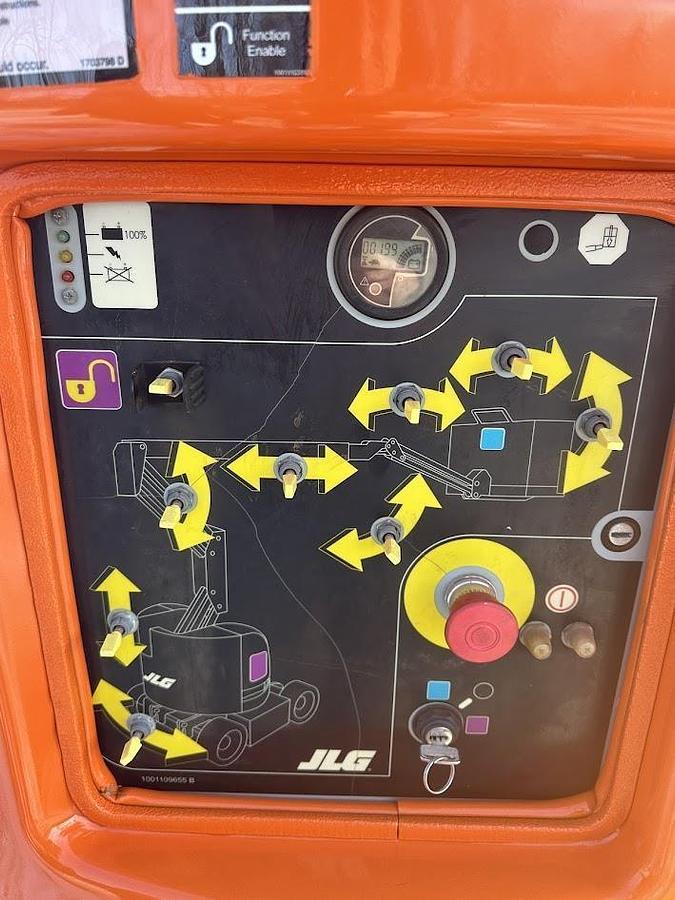 Used 2013 JLG E300AJP