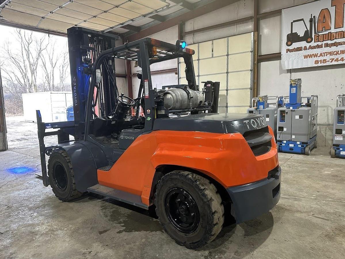 Used 2018 TOYOTA 8FG70U