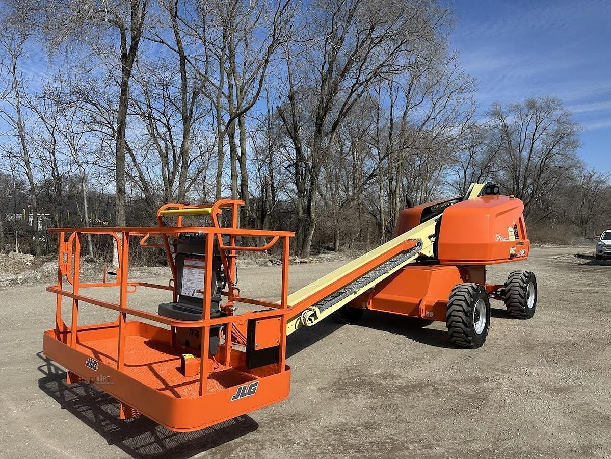 Used 2016 JLG 400S