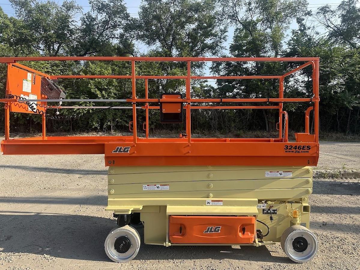 Used 2019 JLG 3246ES